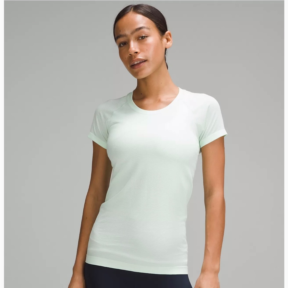 Lululemon Run Swiftly Ss Sz10 Euc - image 1